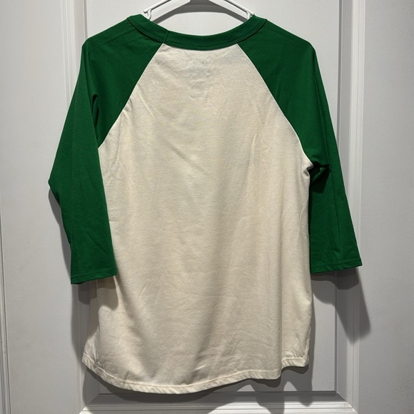 5/$30 💚 Harry Potter Slytherin Quidditch Raglan Tee | Size Medium | BoxLunch - Picture 3 of 3